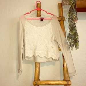 Crop too sweater